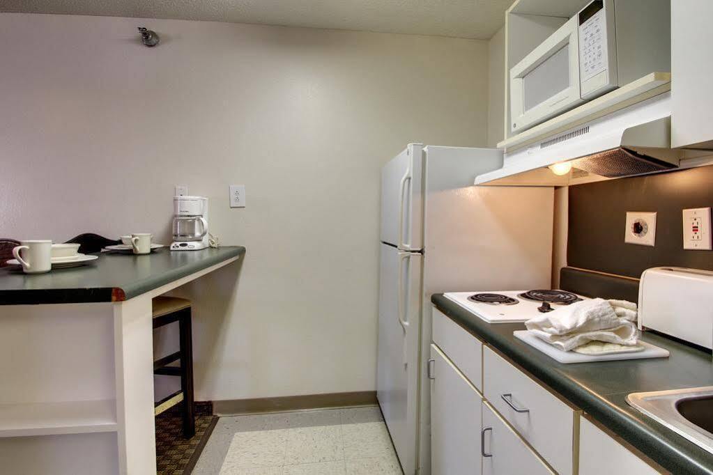 Intown Suites Extended Stay Greensboro Nc - Lanada Ngoại thất bức ảnh